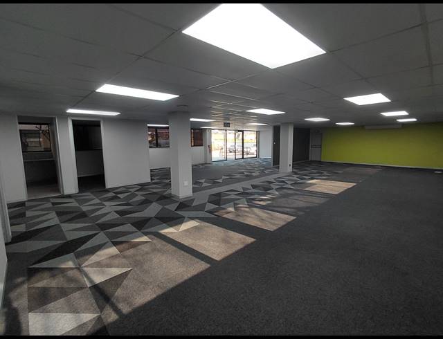 266M² OFFICE TO LET IN HALFWAY HOUSE